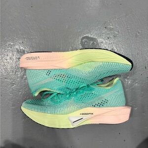 Nike ZoomX Vaporfly Next 3 Women’s 9 Mint Foam Sunset Tint Running